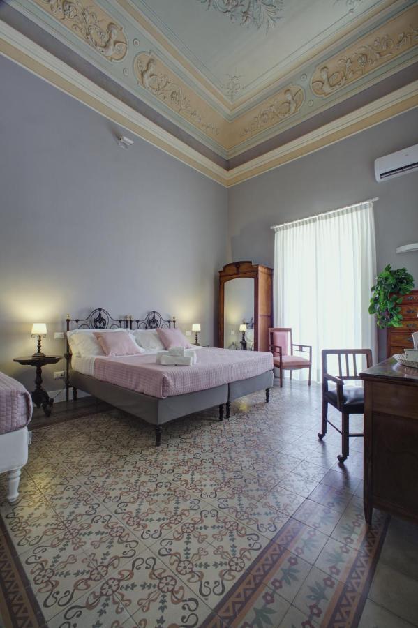 Palazzo Pastura B&B And Apartments Catania Ngoại thất bức ảnh
