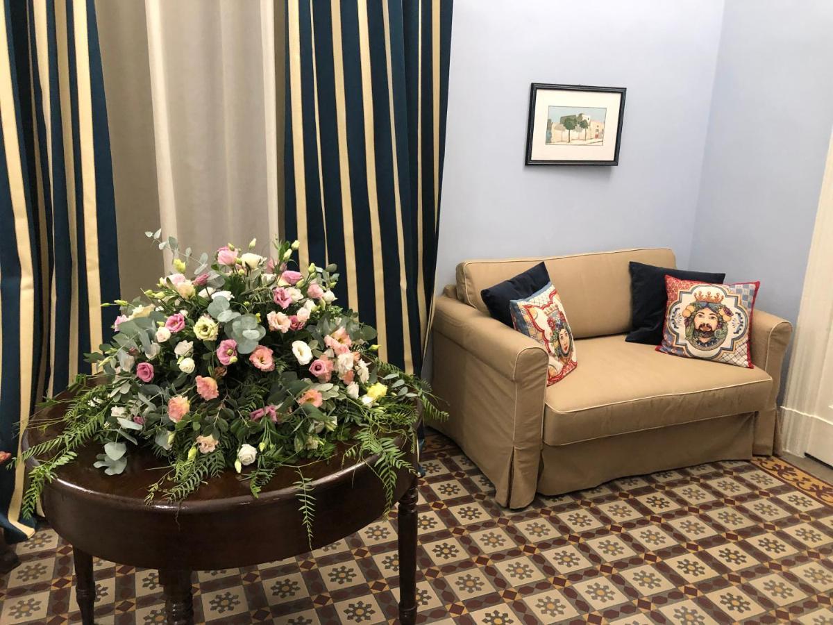 Palazzo Pastura B&B And Apartments Catania Ngoại thất bức ảnh