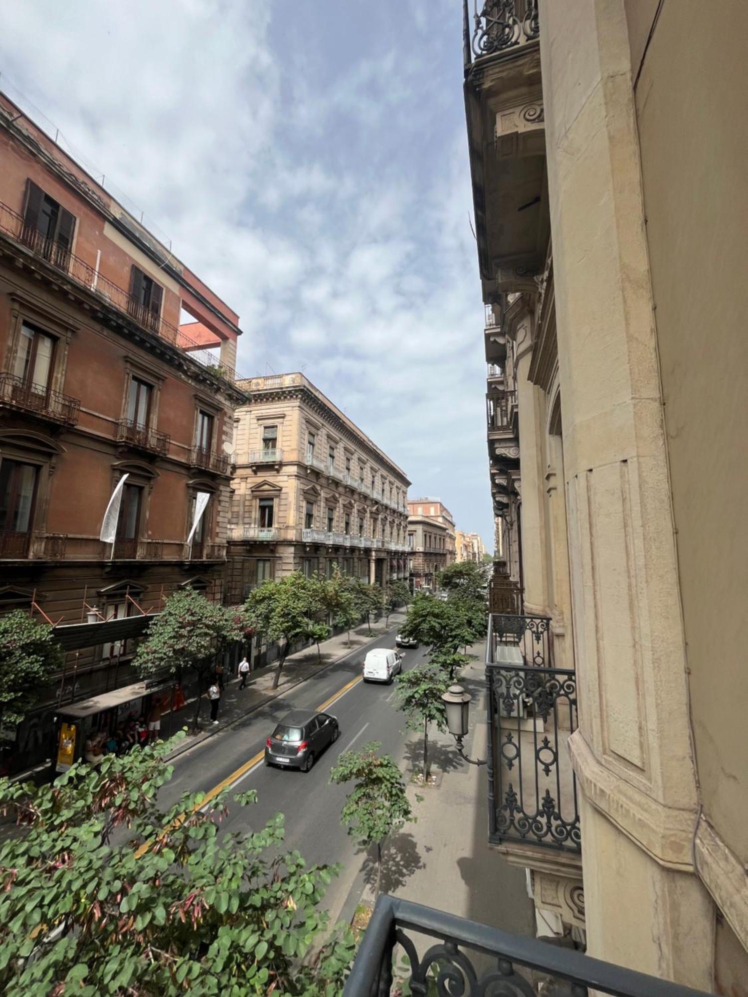 Palazzo Pastura B&B And Apartments Catania Ngoại thất bức ảnh