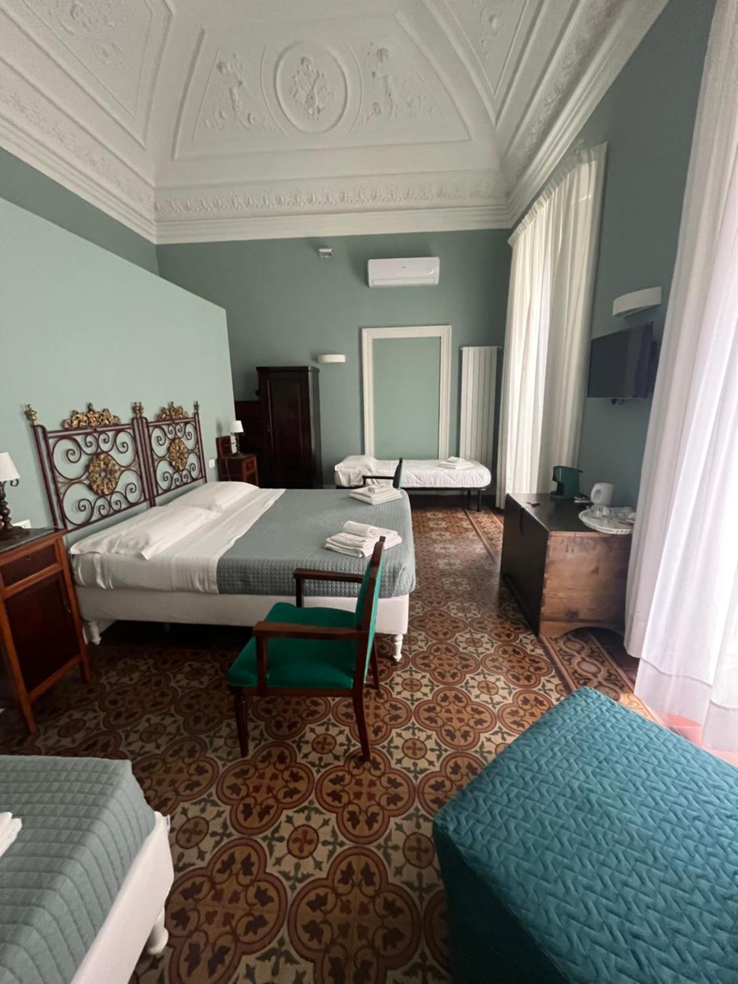 Palazzo Pastura B&B And Apartments Catania Ngoại thất bức ảnh
